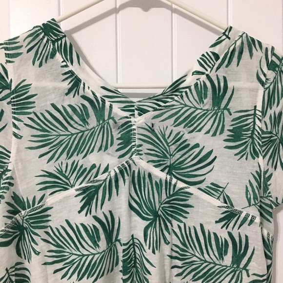 Max Jeans Tropical Print Tee - Picture 3 of 4